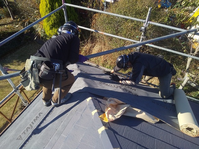 ルーフィングの敷設